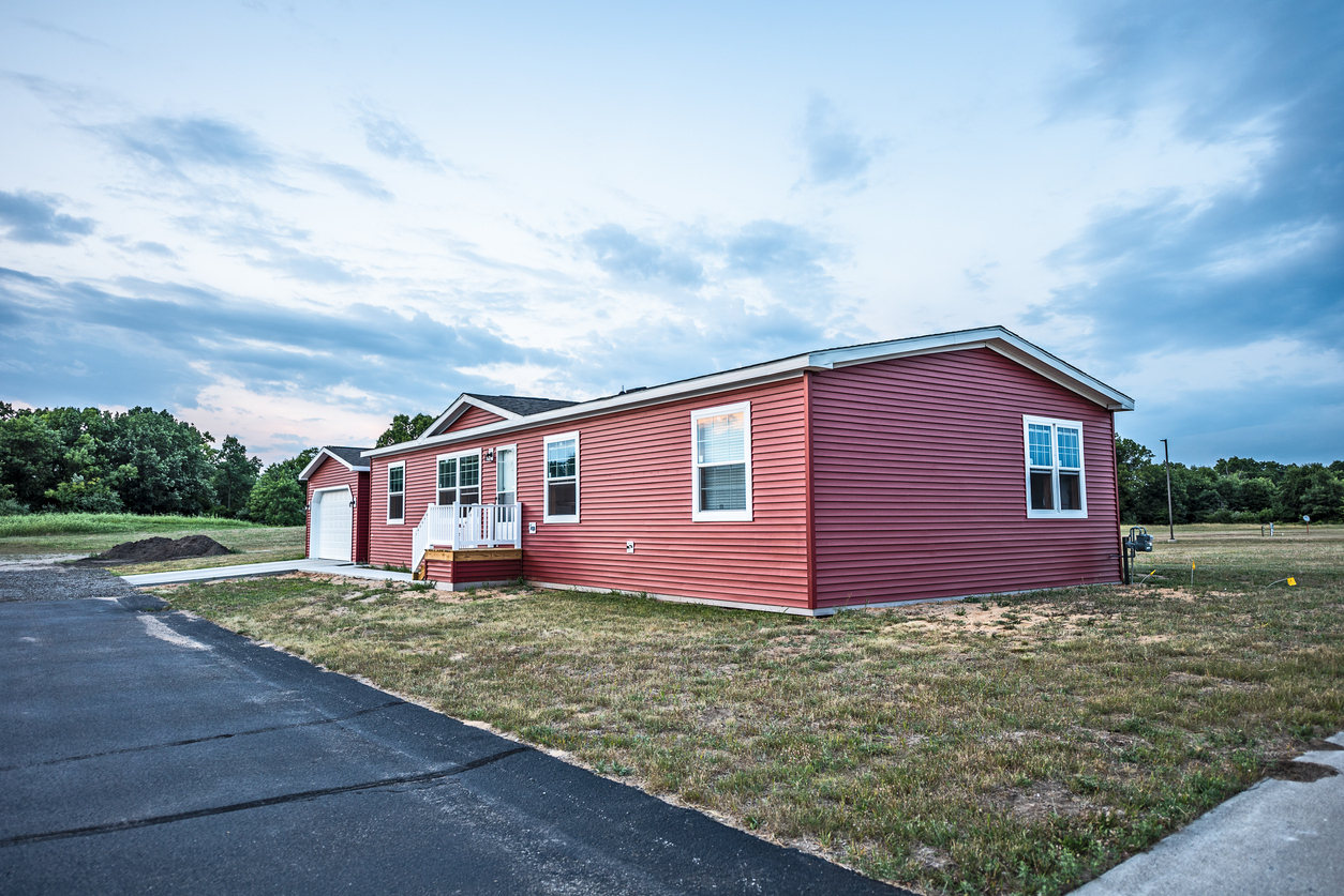 Can I Sell my Mobile Home, Townhome or Land for Cash? C&S Homes